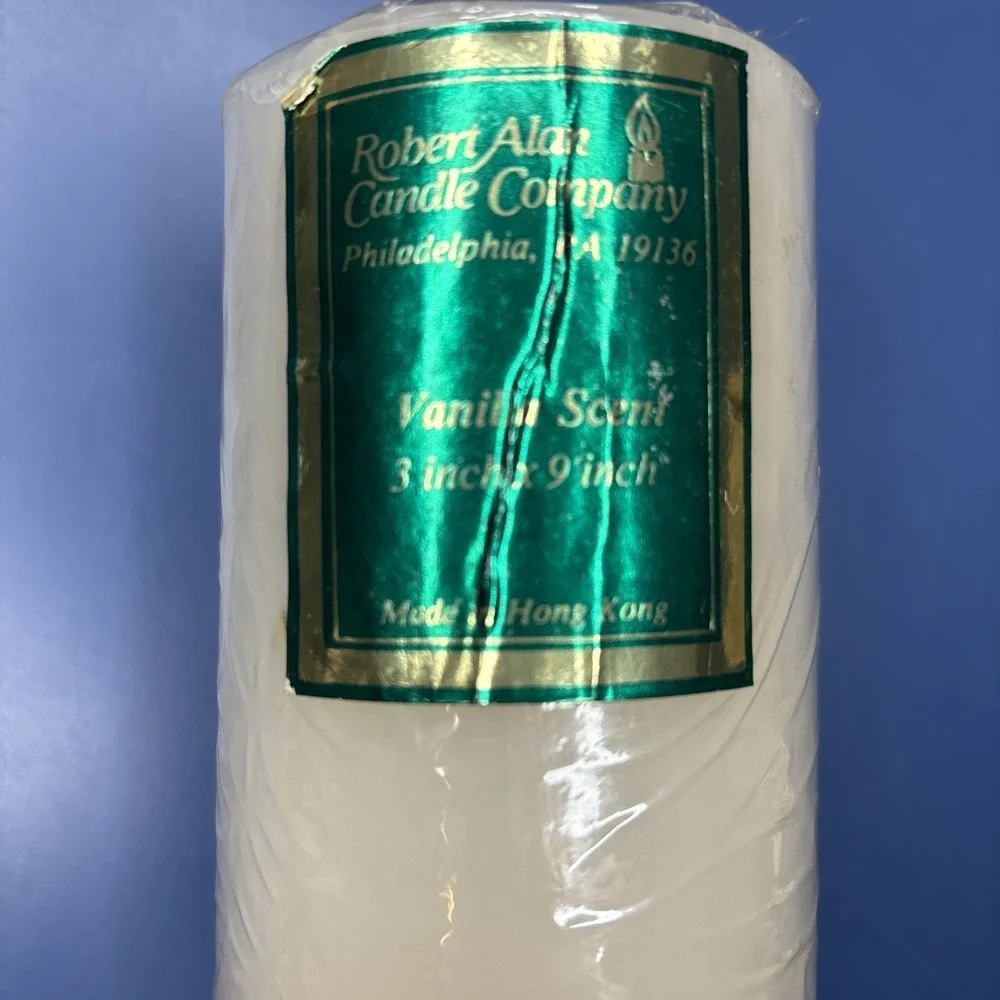 VTG Robert Alan‎ Candle Company Vanilla Scented Pillar Candle 3 x 9 Hong Kong